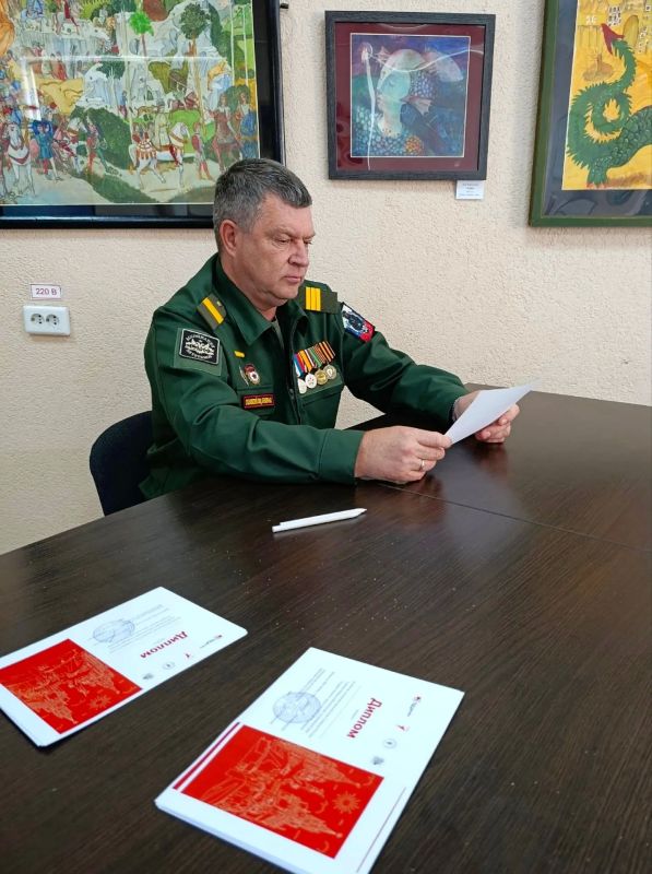 Любовь и уважение: к Дню Государственного флага Российской Федерации Сухоложская ТИК, городской молодёжный центр Сухого Лога и Движение Первых организовали праздничные акции Любовь и уважение: к Дню Государственного флага Российской Федерации Сухоложская ТИК, городской молодёжный центр Сухого Лога и Движение Первых организовали праздничные акции