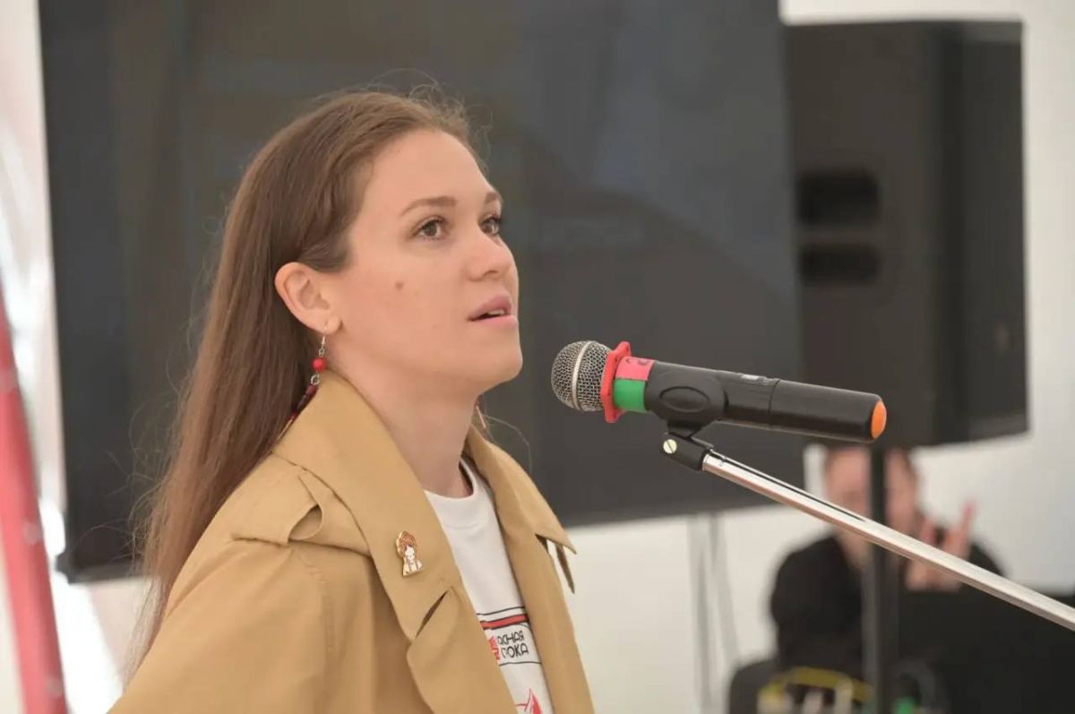 В Екатеринбурге стартовал третий, заключительный день фестиваля «Красная строка» В Екатеринбурге стартовал третий, заключительный день фестиваля «Красная строка»