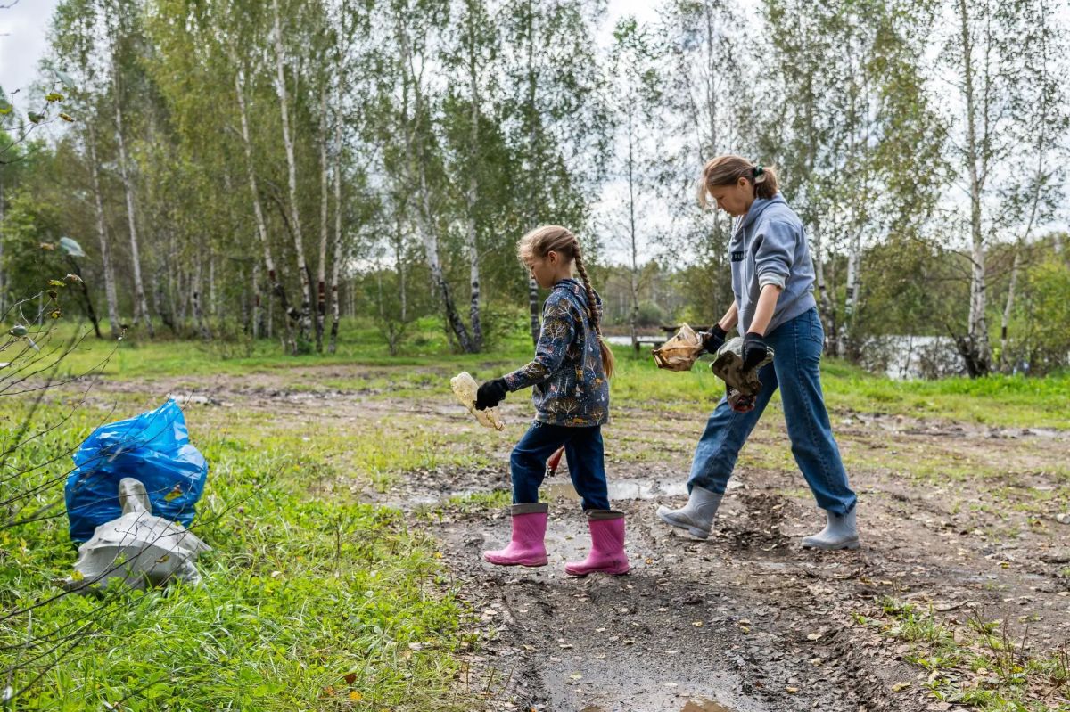 Тонну отходов собрали с берега Чусовой волонтеры из Первоуральска и Екатеринбурга Тонну отходов собрали с берега Чусовой волонтеры из Первоуральска и Екатеринбурга