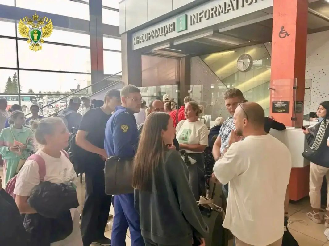 Транспортной прокуратурой организованы надзорные мероприятия в связи с отменой рейса в Москву Транспортной прокуратурой организованы надзорные мероприятия в связи с отменой рейса в Москву