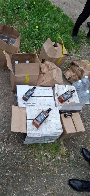 В Каменске-Уральском сотрудниками полиции выявлен факт хранения алкогольной продукции с признаками контрафакта В Каменске-Уральском сотрудниками полиции выявлен факт хранения алкогольной продукции с признаками контрафакта