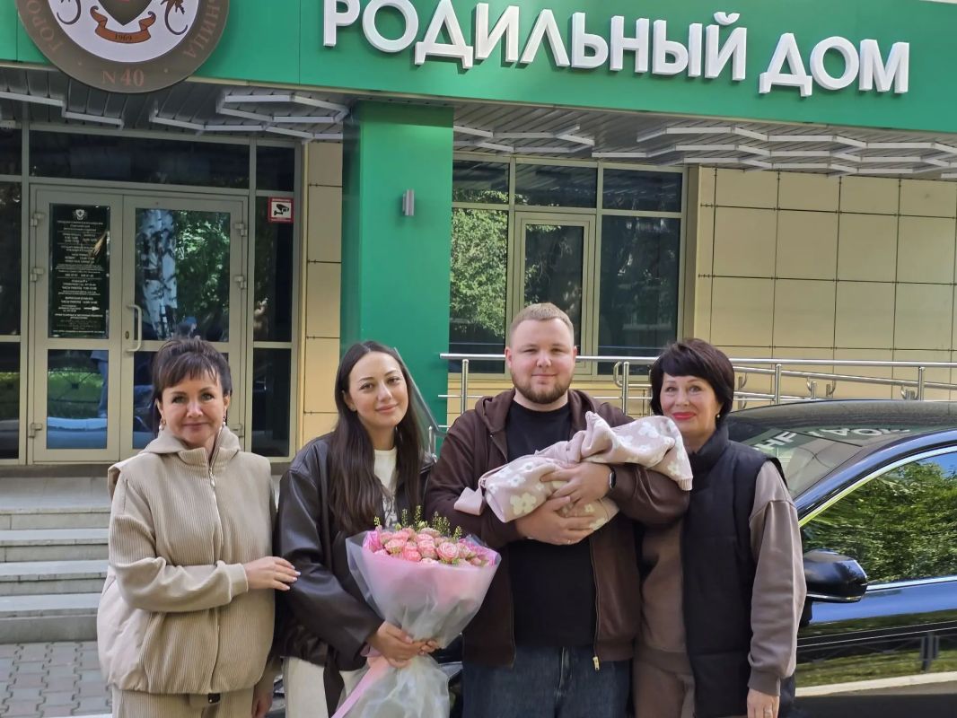 Первые свердловчанки стали мамами в тематических залах ГКБ №40 Первые свердловчанки стали мамами в тематических залах ГКБ №40