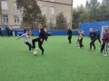 В школу не только с букварём, но и с футбольным мячом: футболисты ФК «Урал» провели урок в рамках движения «За медицину здорового долголетия»
