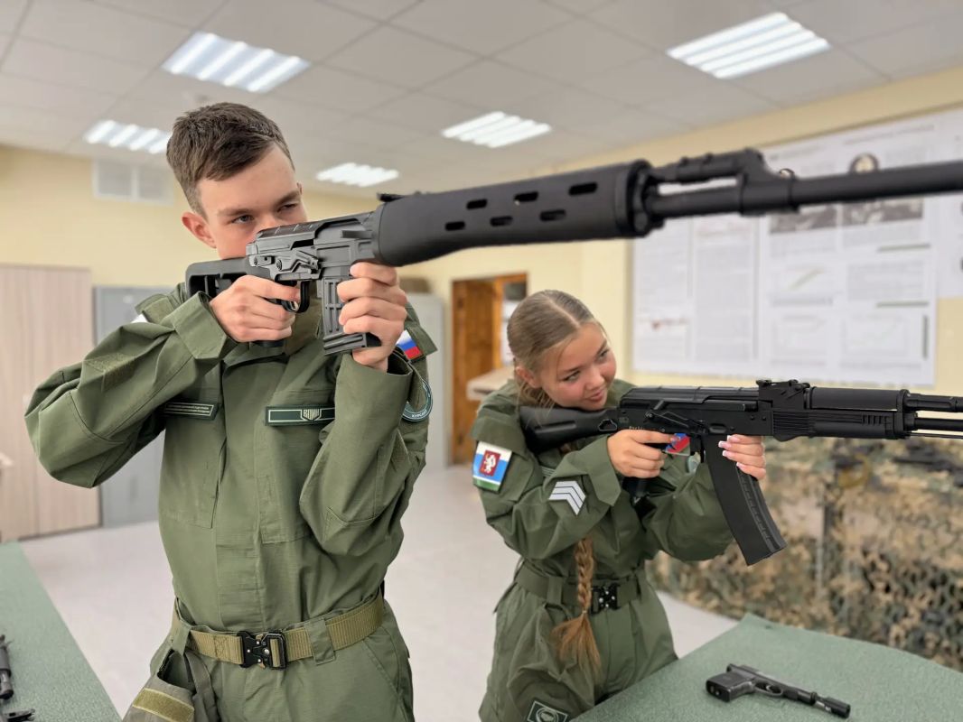 Восточный экономический форум проходит с 1 по 4 сентября на площадке кампуса Дальневосточного федерального университета во Владивостоке Восточный экономический форум проходит с 1 по 4 сентября на площадке кампуса Дальневосточного федерального университета во Владивостоке