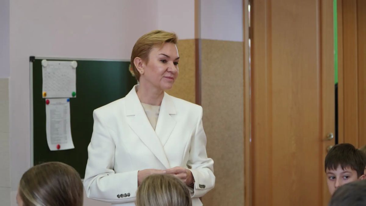 Во всех школах России 7 сентября прошло первое в новом учебном году занятие цикла «Разговоры о важном» Во всех школах России 7 сентября прошло первое в новом учебном году занятие цикла «Разговоры о важном»