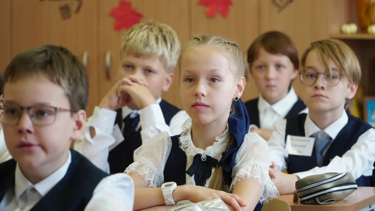 Во всех школах России 7 сентября прошло первое в новом учебном году занятие цикла «Разговоры о важном» Во всех школах России 7 сентября прошло первое в новом учебном году занятие цикла «Разговоры о важном»