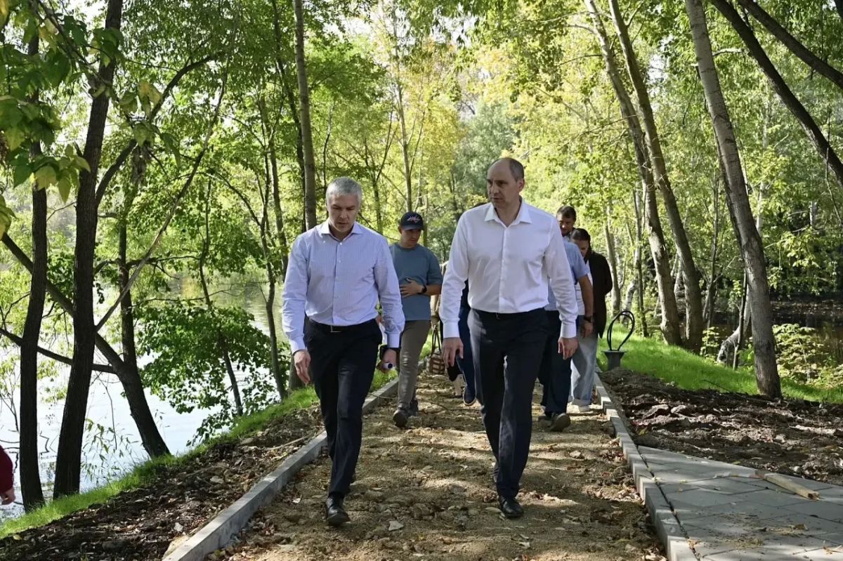 Ремонт на набережной Исети и Ольховки завершат досрочно Ремонт на набережной Исети и Ольховки завершат досрочно