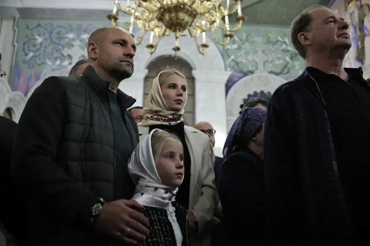 Ковчег с десницей святителя Спиридона Тримифунтского прибыл в Екатеринбург Ковчег с десницей святителя Спиридона Тримифунтского прибыл в Екатеринбург