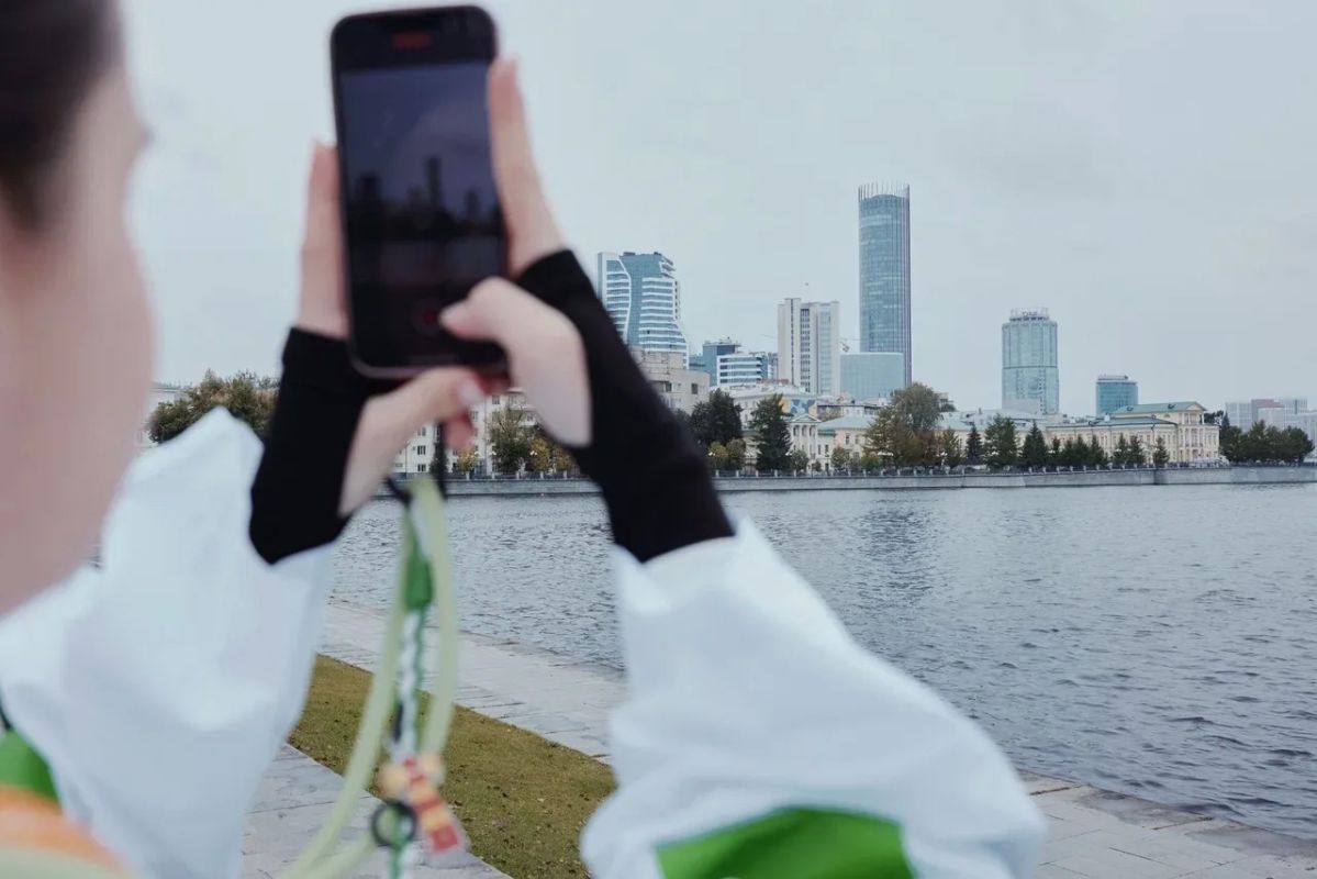 Участники Международного фестиваля молодежи знакомятся с историей и промышленностью Среднего Урала Участники Международного фестиваля молодежи знакомятся с историей и промышленностью Среднего Урала