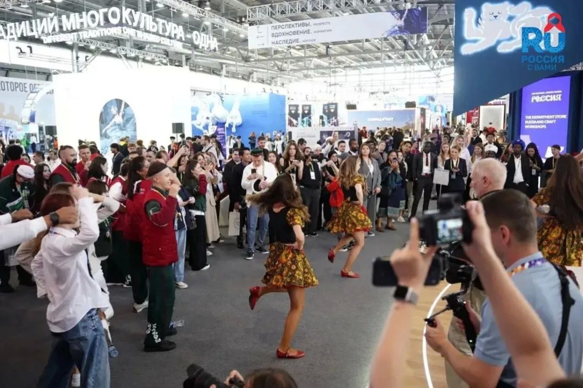 На МФМ-2026 открылся стенд Россотрудничества «Россия с тобой» На МФМ-2026 открылся стенд Россотрудничества «Россия с тобой»