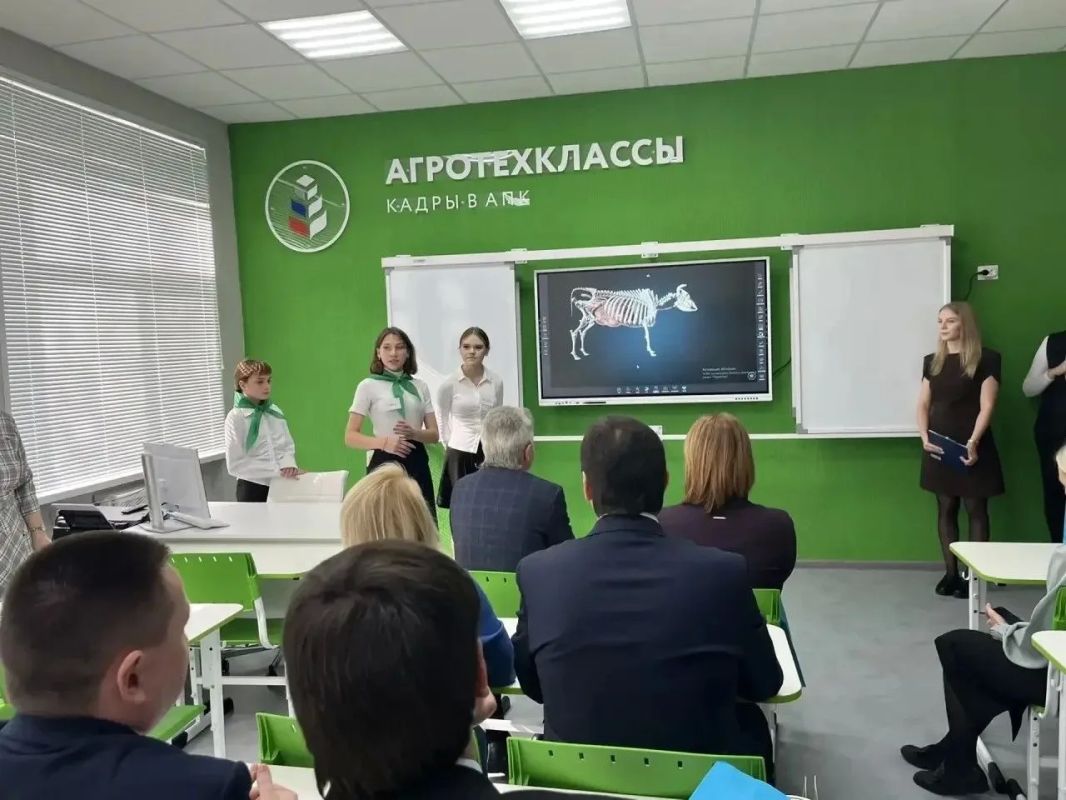 Новые агротехклассы открылись в четырех свердловских школах Новые агротехклассы открылись в четырех свердловских школах