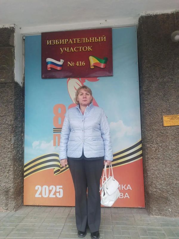 Министр финансов Забайкальского края Вера Антропова вместе с коллегами приняла участие в выборах депутатов Государственной Думы РФ Министр финансов Забайкальского края Вера Антропова вместе с коллегами приняла участие в выборах депутатов Государственной Думы РФ