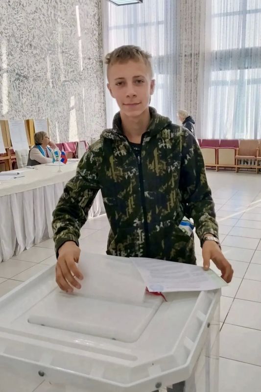 Будь со страной – проголосуй впервые! Будь со страной – проголосуй впервые!