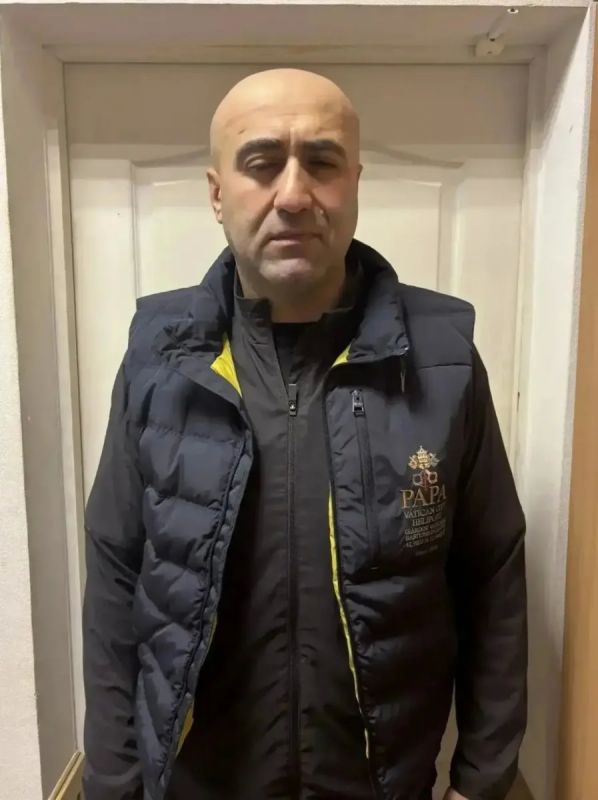 В Екатеринбурге троим гражданам предъявлено обвинение в похищении человека и вымогательстве В Екатеринбурге троим гражданам предъявлено обвинение в похищении человека и вымогательстве