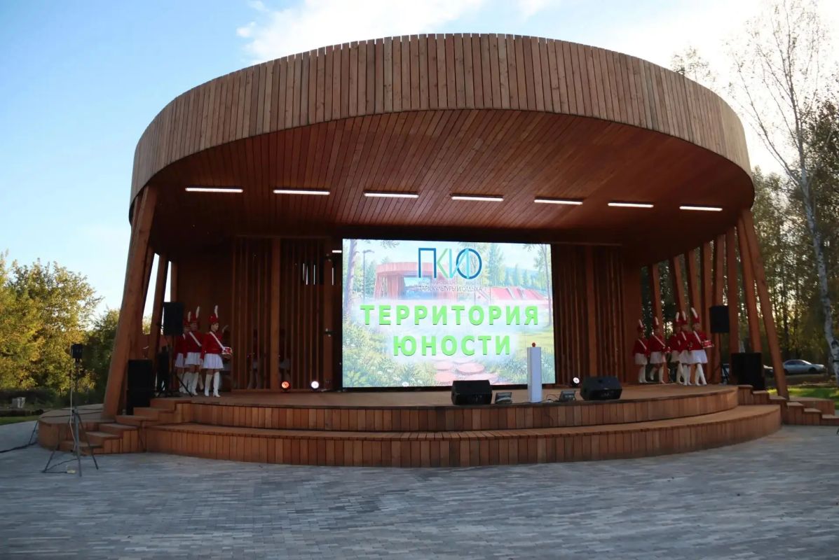 «Территория Юности» открылась в Лесном: новое пространство для отдыха и спорта «Территория Юности» открылась в Лесном: новое пространство для отдыха и спорта