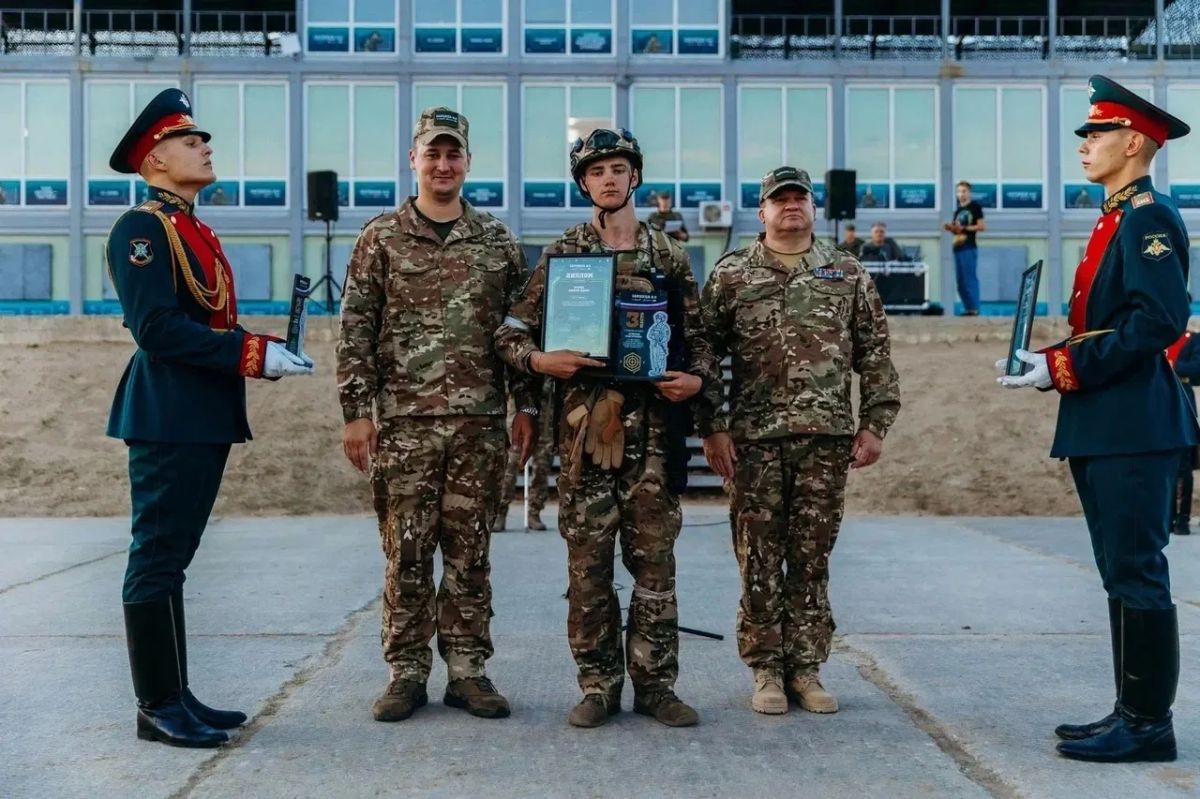 Отряды Свердловской области вновь вошли в число сильнейших на финале третьего сезона игры «Зарница 2.0» Отряды Свердловской области вновь вошли в число сильнейших на финале третьего сезона игры «Зарница 2.0»