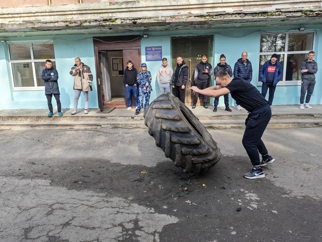 В УФИЦ № 2 ИК-13 прошли «Силовой экстрим» и лекция о вреде курения В УФИЦ № 2 ИК-13 прошли «Силовой экстрим» и лекция о вреде курения
