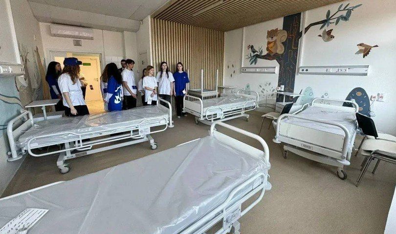 Новую детскую поликлинику Писцов назвал главным событием года в Березовском