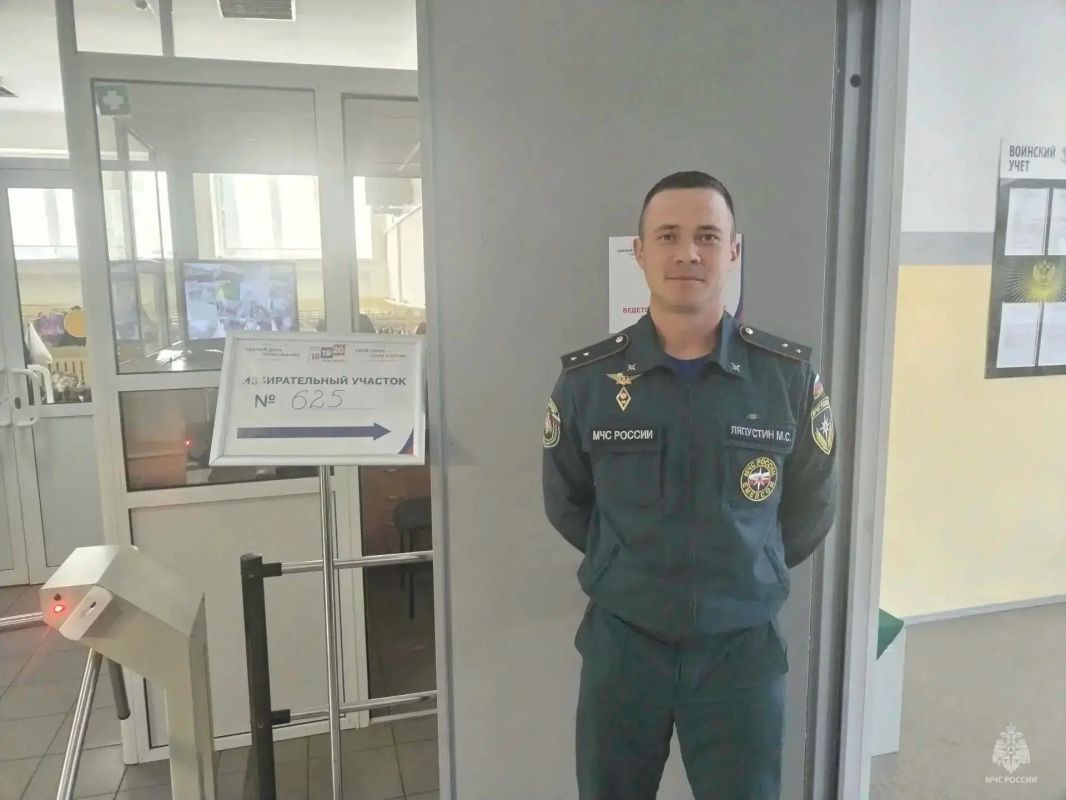 Дни голосования прошли под надежной защитой спасателей Дни голосования прошли под надежной защитой спасателей