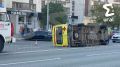 Беременная девушка была в машине реанимации, перевернувшейся на Малышева