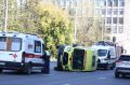 Реанимобиль с беременной пациенткой перевернулся в центре Екатеринбурга