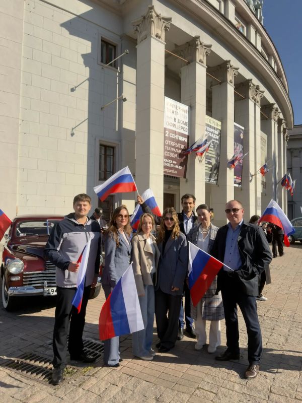 Сегодня — День воссоединения ДНР, ЛНР, Запорожской и Херсонской областей с Российской Федерацией!