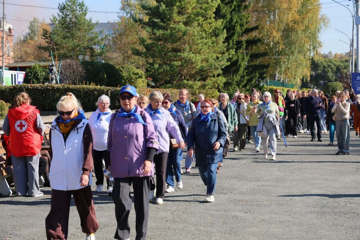 Более 300 тагильчан присоединились ко всероссийской акции «10 000 шагов к жизни» Более 300 тагильчан присоединились ко всероссийской акции «10 000 шагов к жизни»