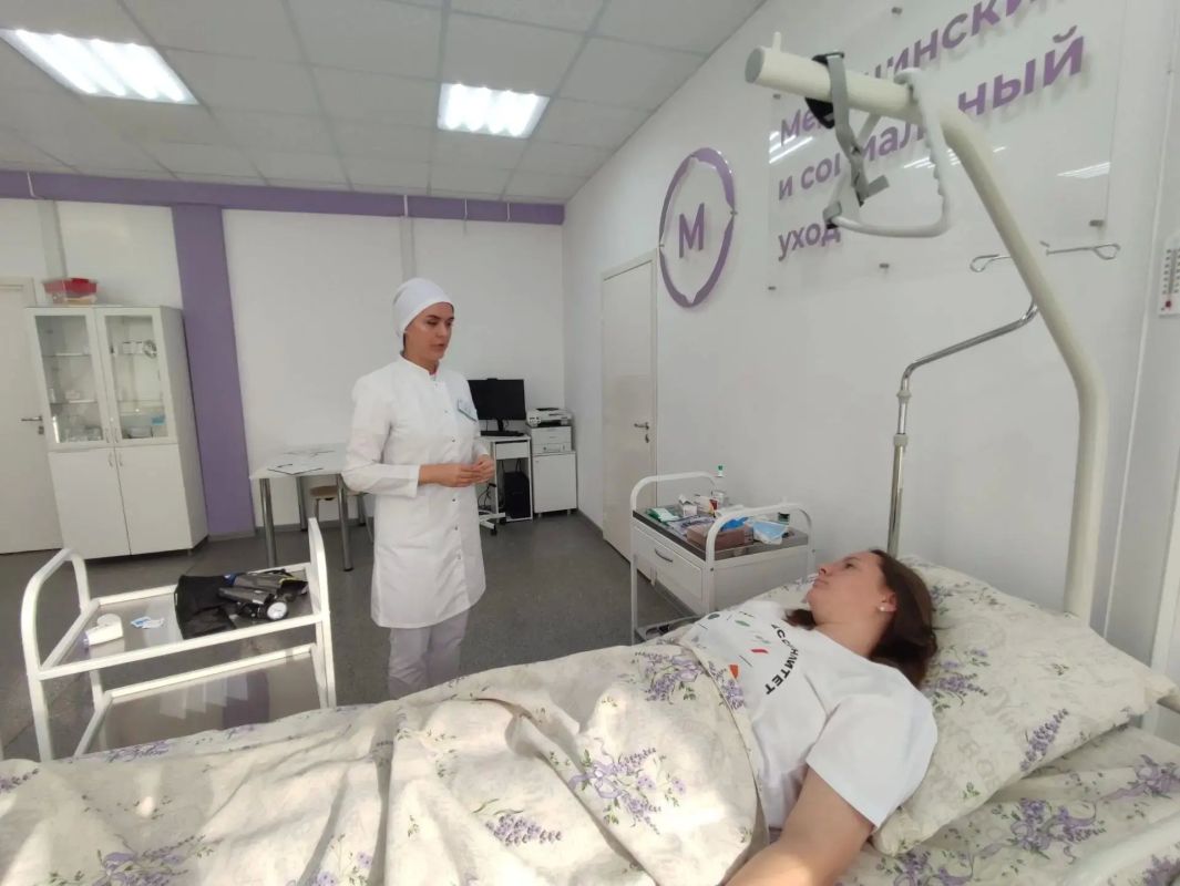 Лучших медицинских сестёр и акушерок выбрали в рамках конкурса профессионального мастерства «Славим человека труда» Лучших медицинских сестёр и акушерок выбрали в рамках конкурса профессионального мастерства «Славим человека труда»