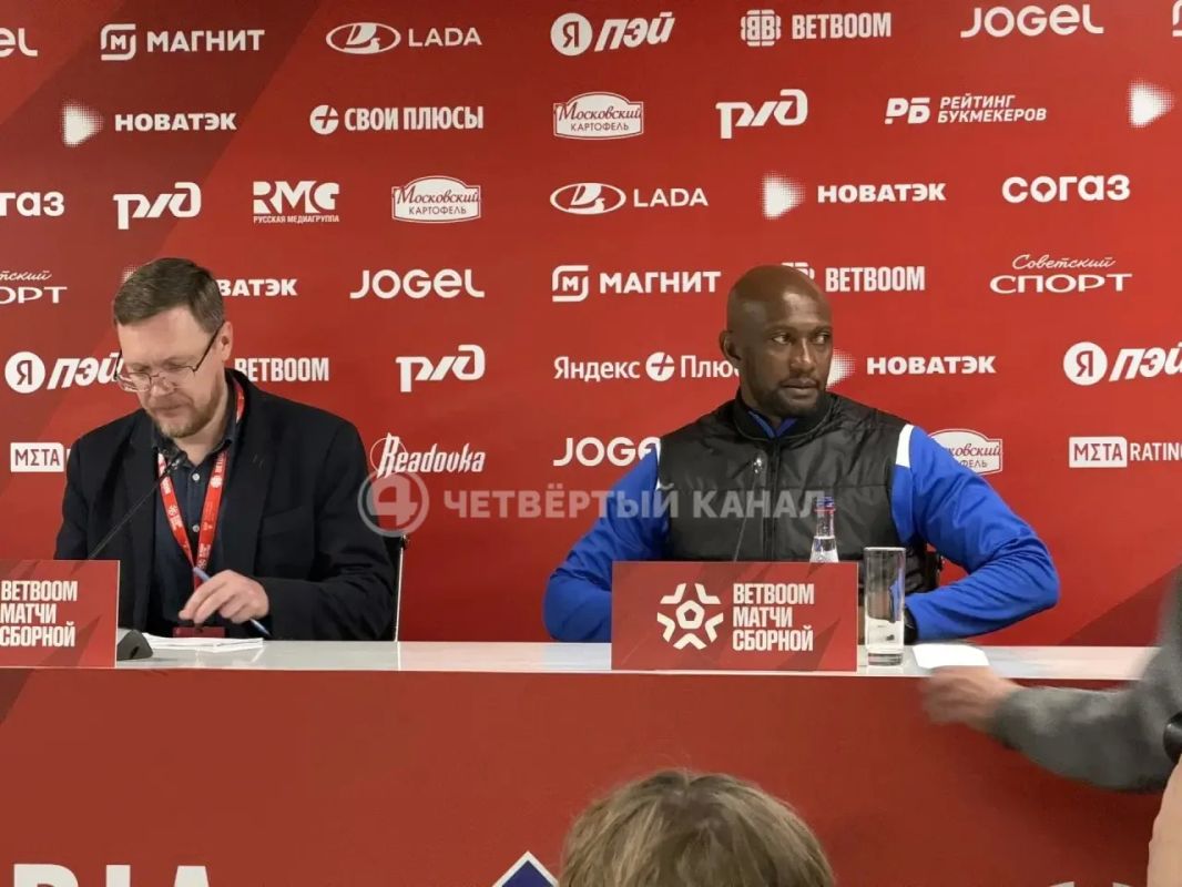 «Наш козырь — скорость»: главный тренер сборной Намибии — о подготовке команды к завтрашнему матчу с Россией