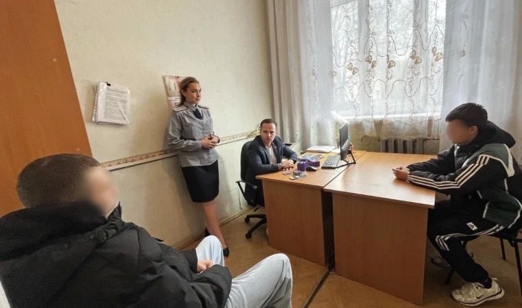 Представители «Движения Первых» встретились с несовершеннолетними осуждёнными в Каменске-Уральском Представители «Движения Первых» встретились с несовершеннолетними осуждёнными в Каменске-Уральском