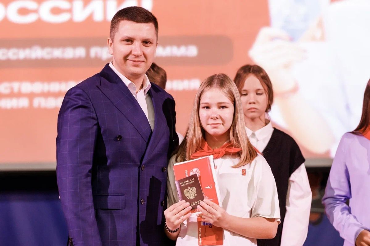 Региональный форум добровольцев Движения Первых, посвящённый Дню воссоединения Донецкой, Луганской народных Республик, Запорожской и Херсонской областей с Российской Федерацией прошёл в Екатеринбурге Региональный форум добровольцев Движения Первых, посвящённый Дню воссоединения Донецкой, Луганской народных Республик, Запорожской и Херсонской областей с Российской Федерацией прошёл в Екатеринбурге