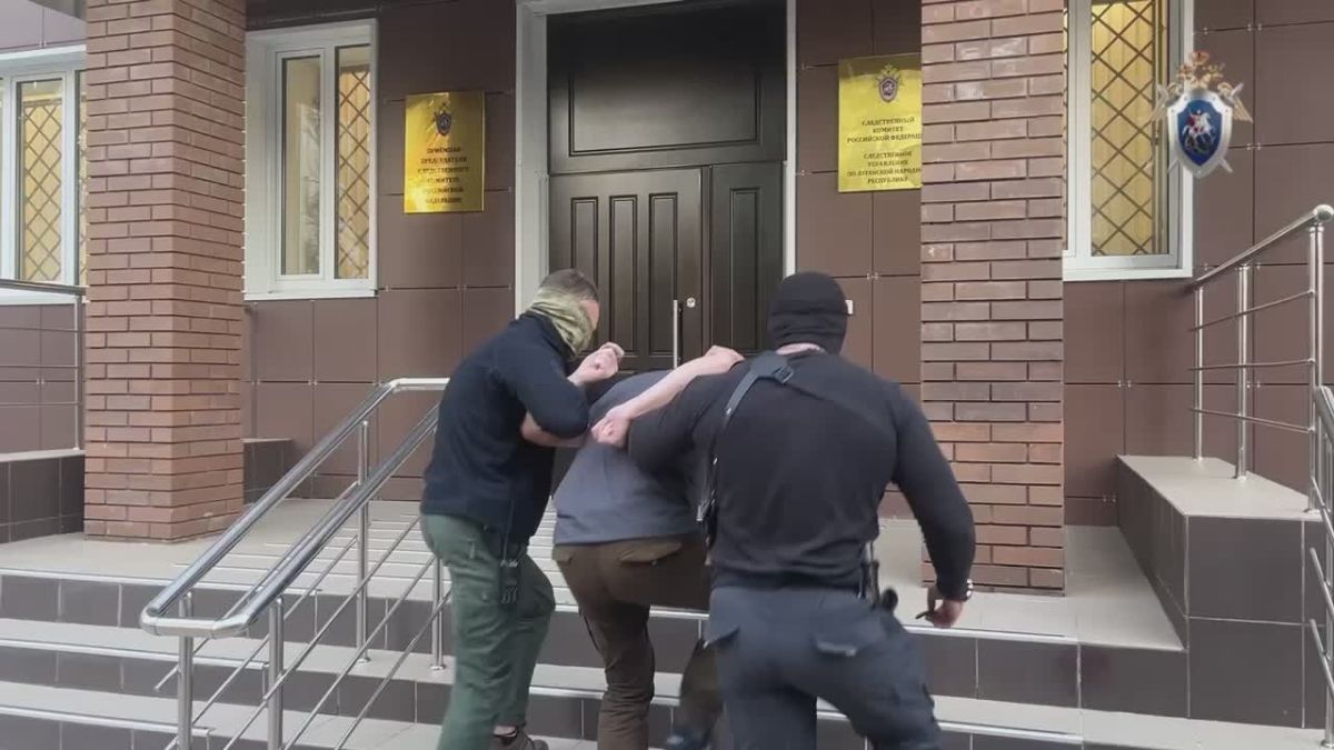 Мужик из Свердловска перечислял деньги террористам из ВСУ и ГУР Украины