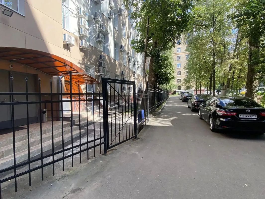 180 метров металлического ограждения изготовила и установила для федерального учреждения в Москве тагильская колония ЛИУ-51 180 метров металлического ограждения изготовила и установила для федерального учреждения в Москве тагильская колония ЛИУ-51