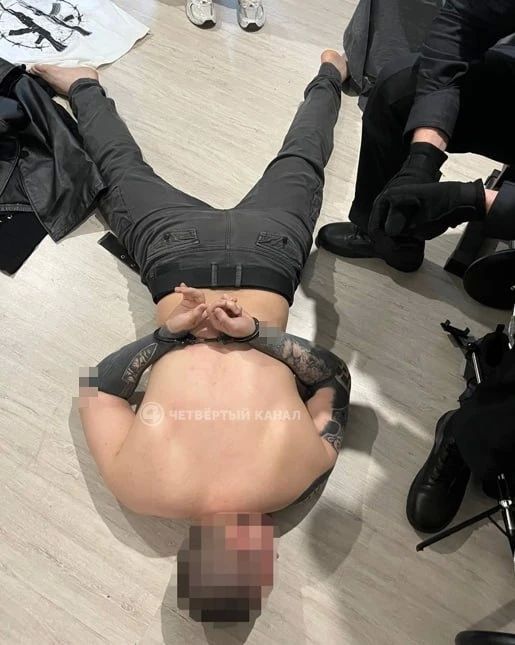 Рунические знаки на деревьях вырезал 23-летний любитель нацистской символики в Березовском Рунические знаки на деревьях вырезал 23-летний любитель нацистской символики в Березовском