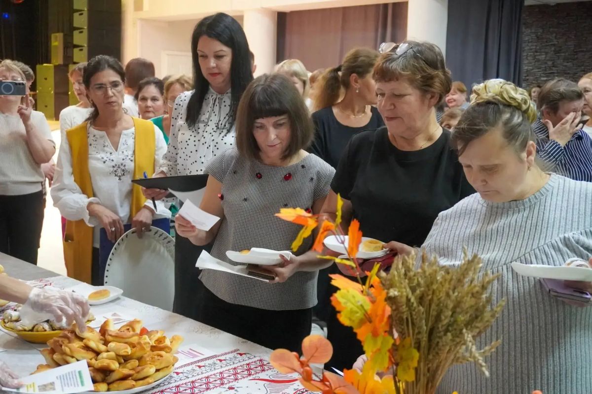 В Красноуфимске прошёл фестиваль «Хлеб — всему голова», приуроченный ко Дню хлеба В Красноуфимске прошёл фестиваль «Хлеб — всему голова», приуроченный ко Дню хлеба