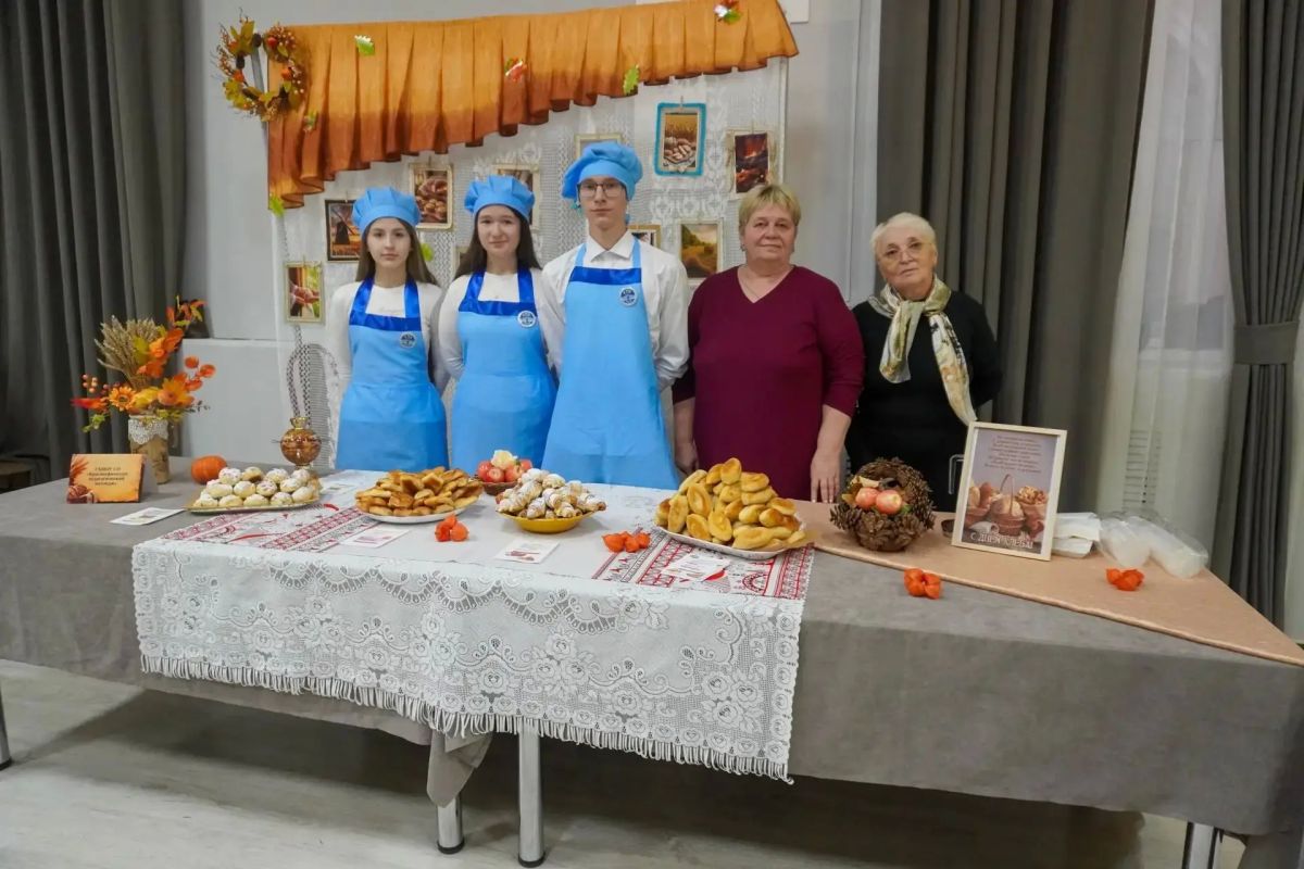 В Красноуфимске прошёл фестиваль «Хлеб — всему голова», приуроченный ко Дню хлеба В Красноуфимске прошёл фестиваль «Хлеб — всему голова», приуроченный ко Дню хлеба