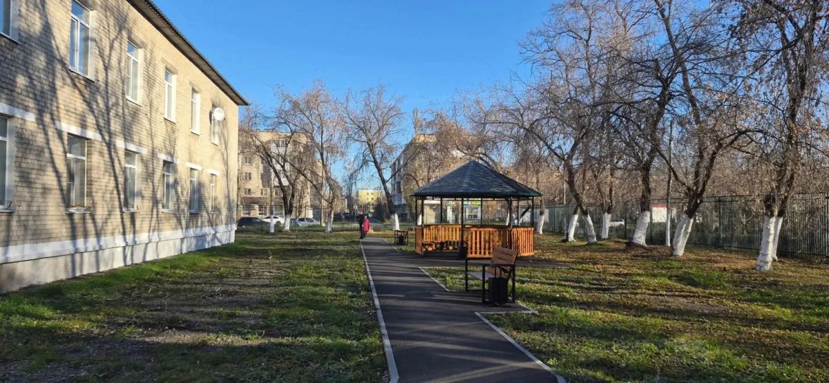 В Каменске-Уральском завершилось благоустройство территории дома социального обслуживания В Каменске-Уральском завершилось благоустройство территории дома социального обслуживания