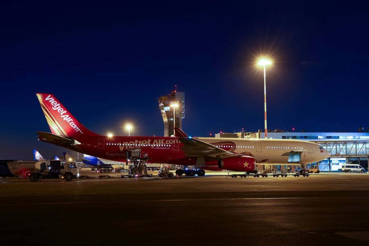 В Кольцово прибыл первый самолет авиакомпании Vietjet Air В Кольцово прибыл первый самолет авиакомпании Vietjet Air
