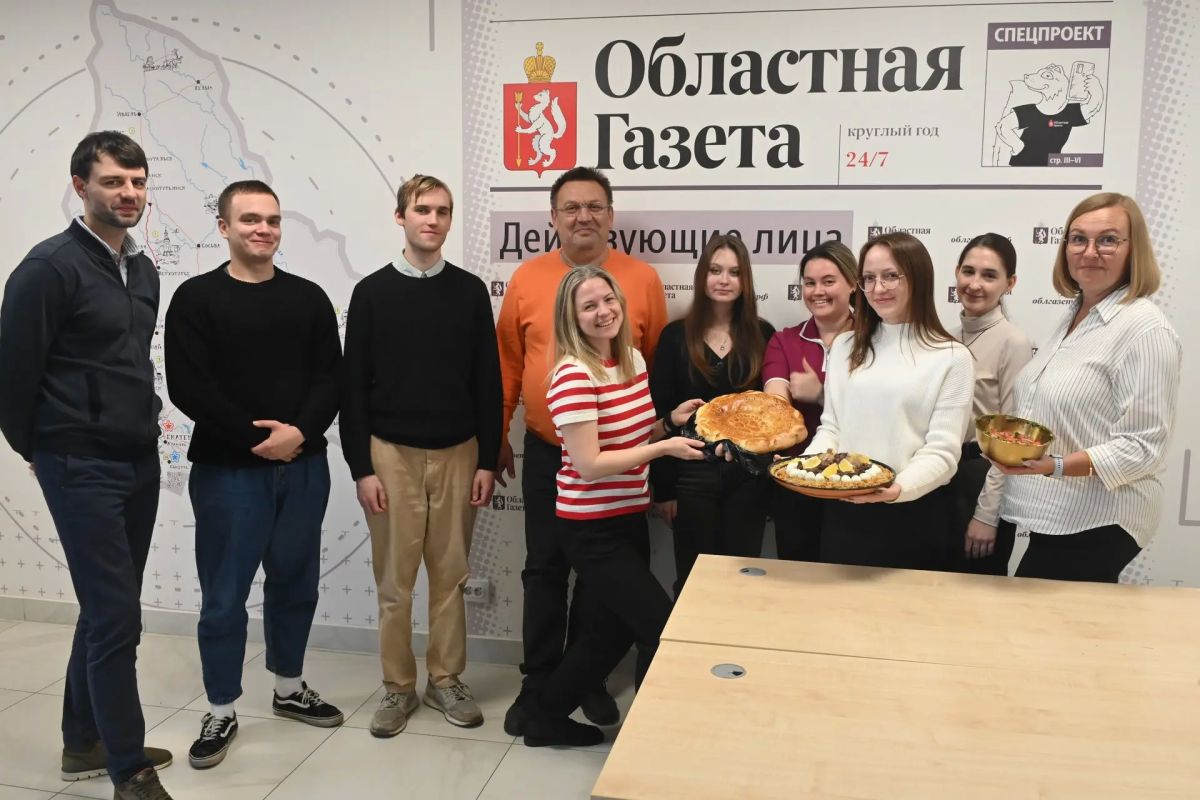 Сегодня редакция «Областной газеты» попробовала национальное таджикское блюдо, без которого не обходится ни один праздник – плов! На днях мы публиковали рецепт от руководителя таджикской диаспоры «Дидор» Мастбегим... Сегодня редакция «Областной газеты» попробовала национальное таджикское блюдо, без которого не обходится ни один праздник – плов! На днях мы публиковали рецепт от руководителя таджикской диаспоры «Дидор» Мастбегим...
